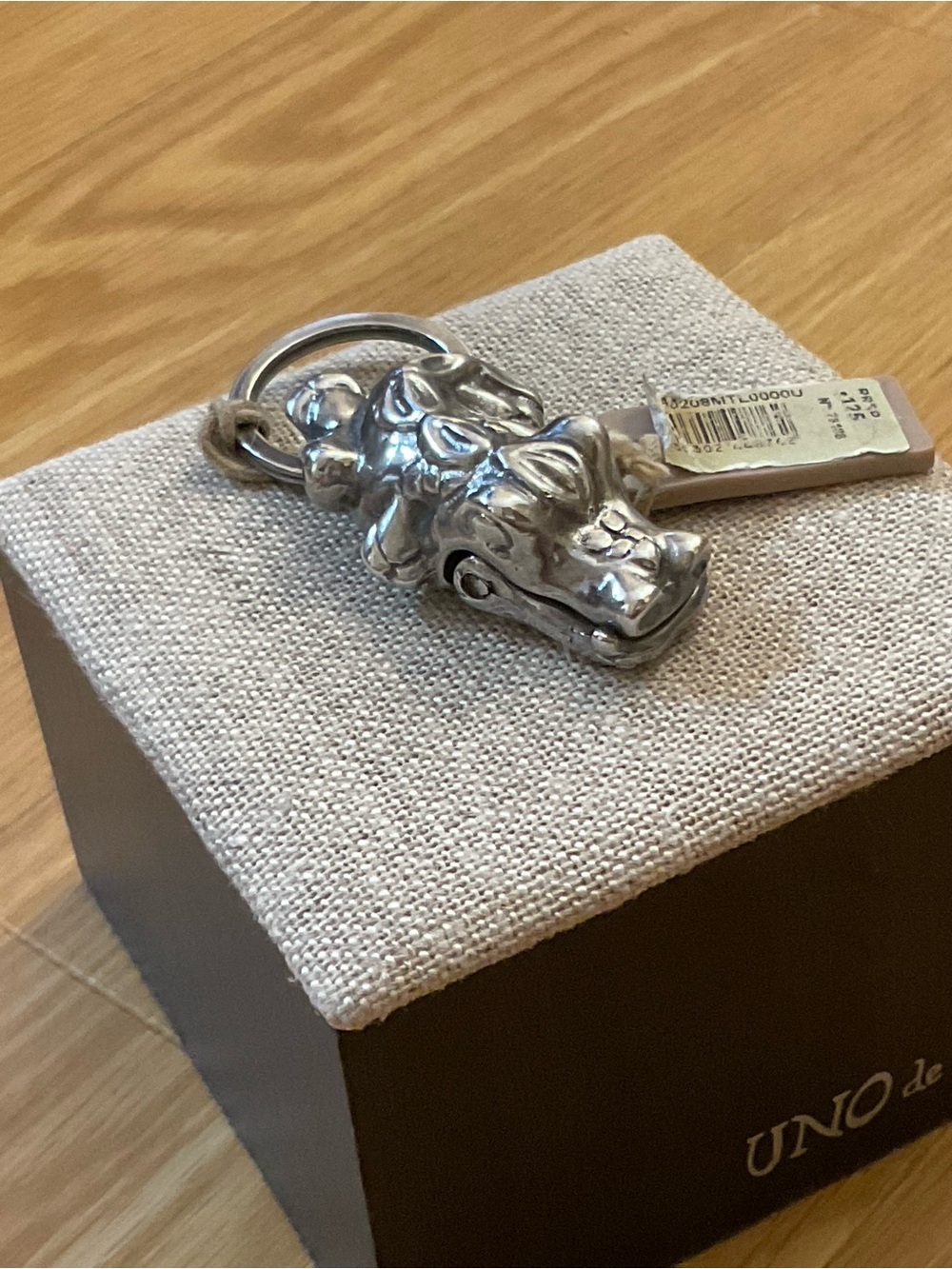 UNO de 50 Silver-plated Alligator Key Chain